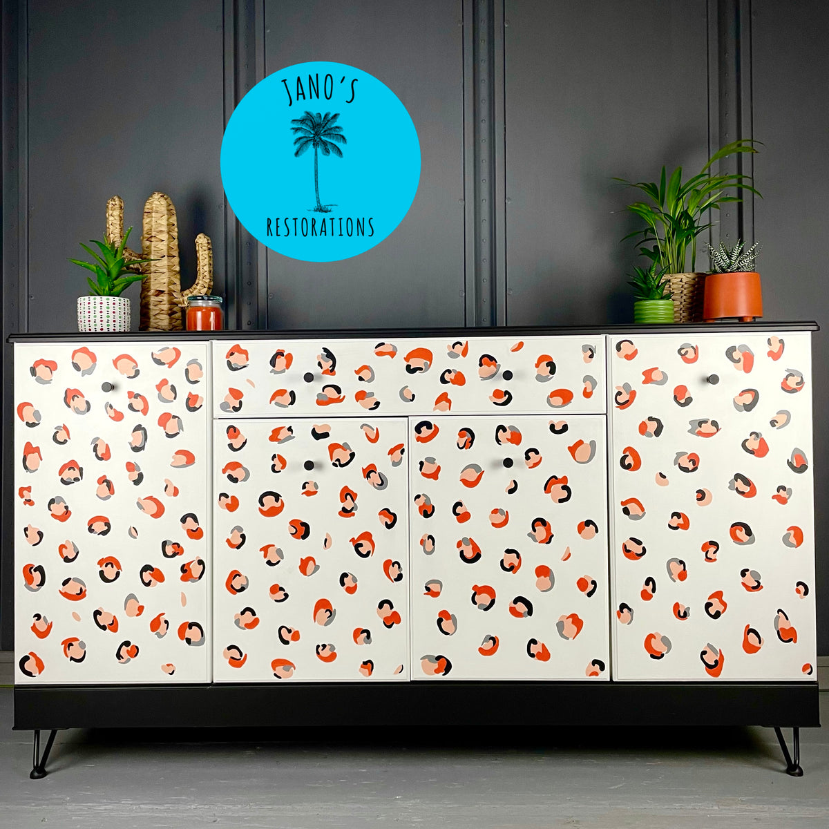 Sideboard