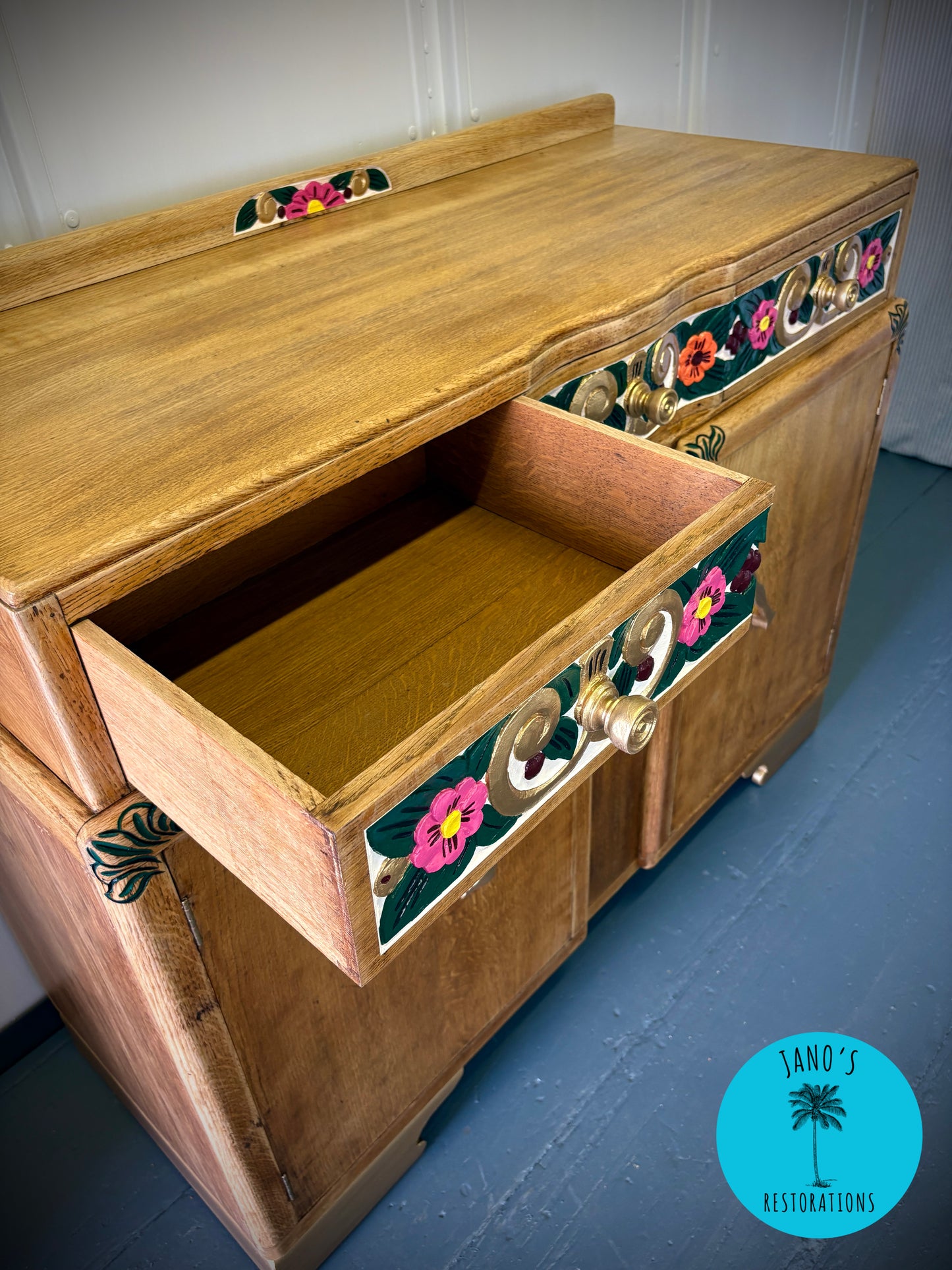 Sideboard