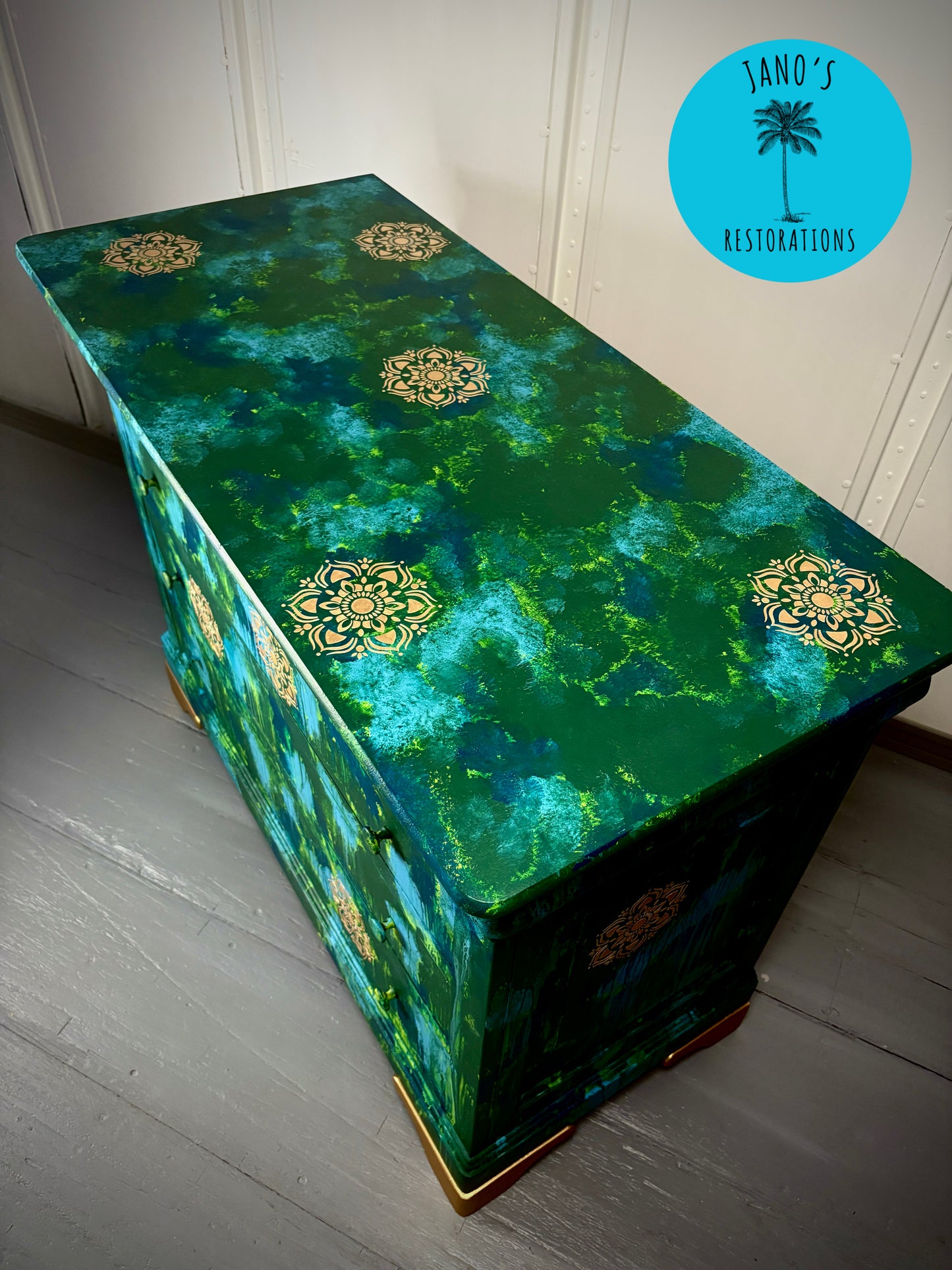 Chest of Drawers