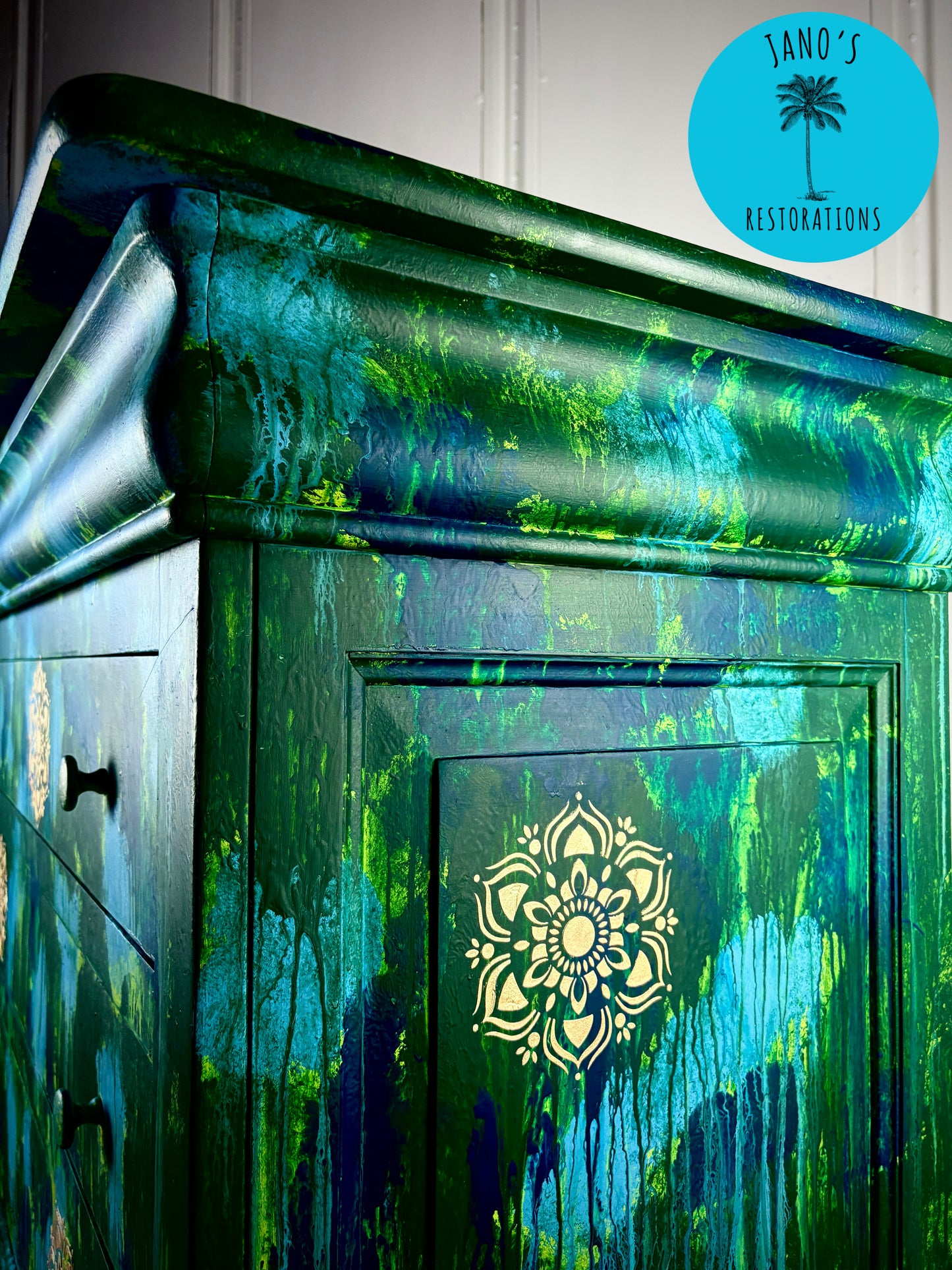 Chest of Drawers
