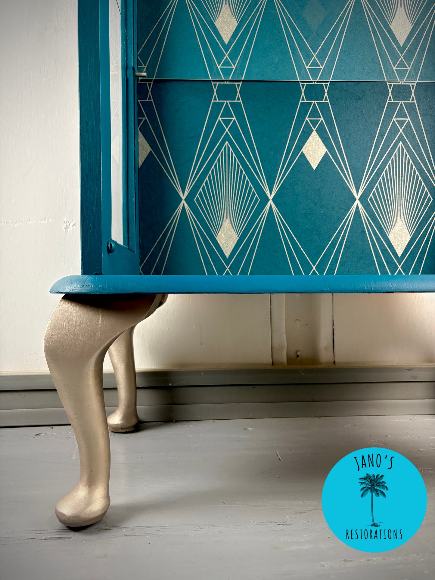 Display Cabinet