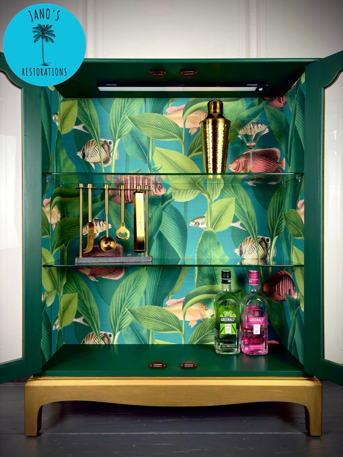 Display Cabinet