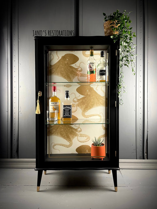 Display Cabinet