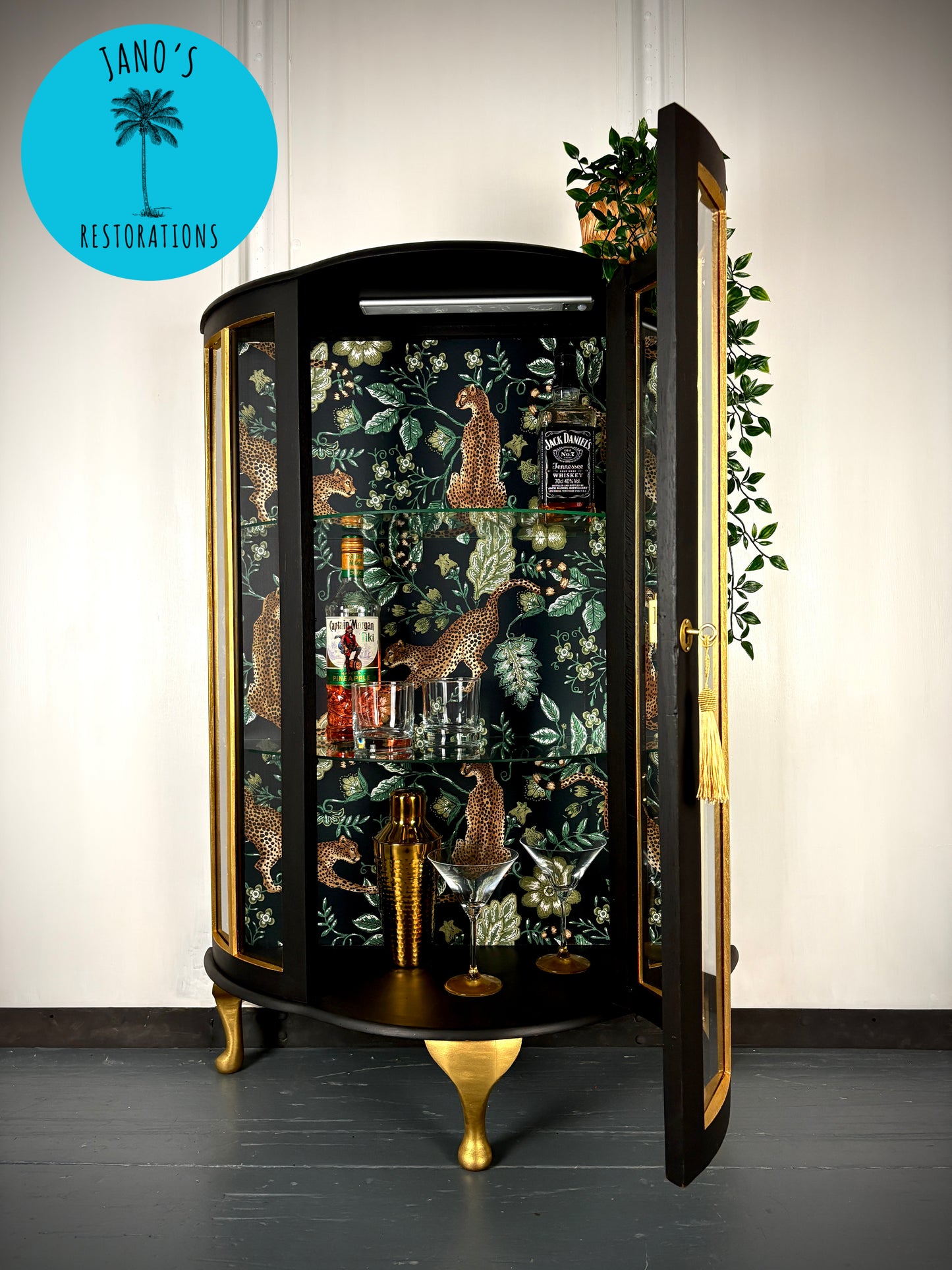 Display Cabinet