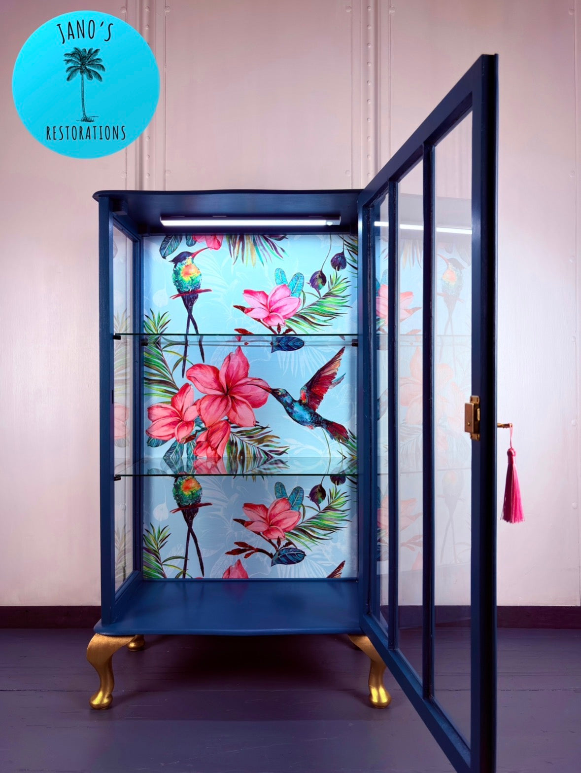 Display Cabinet