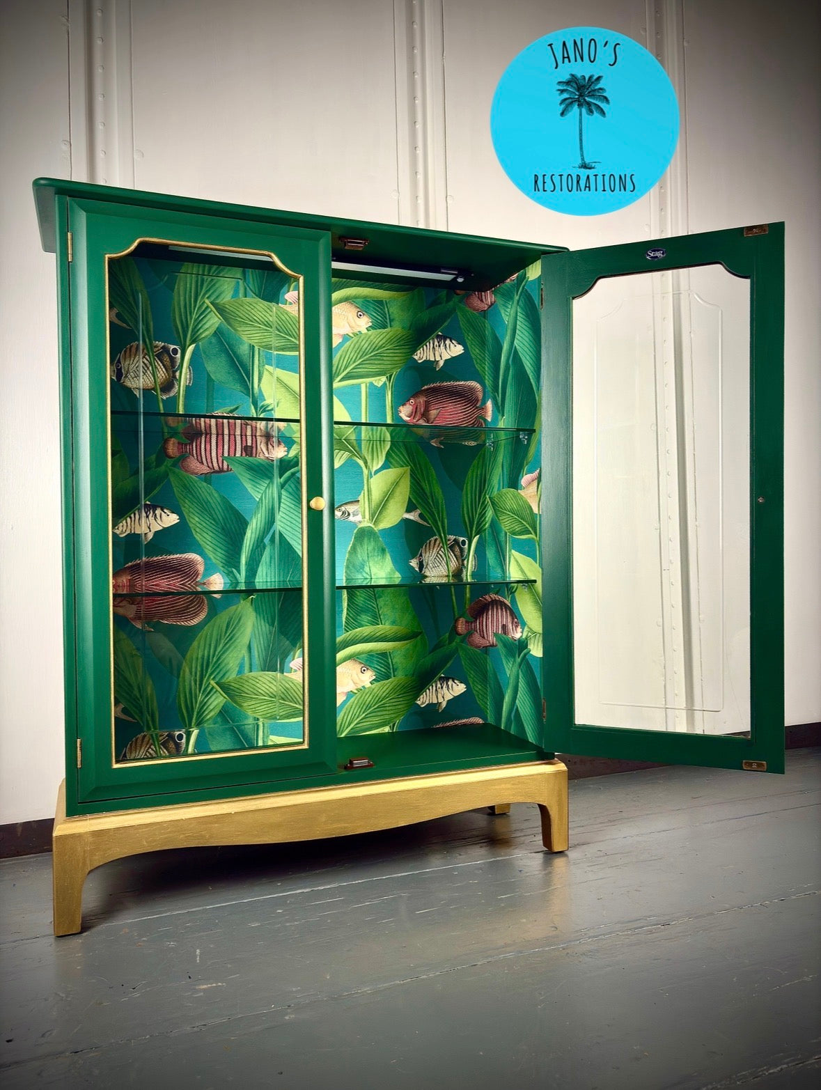 Display Cabinet