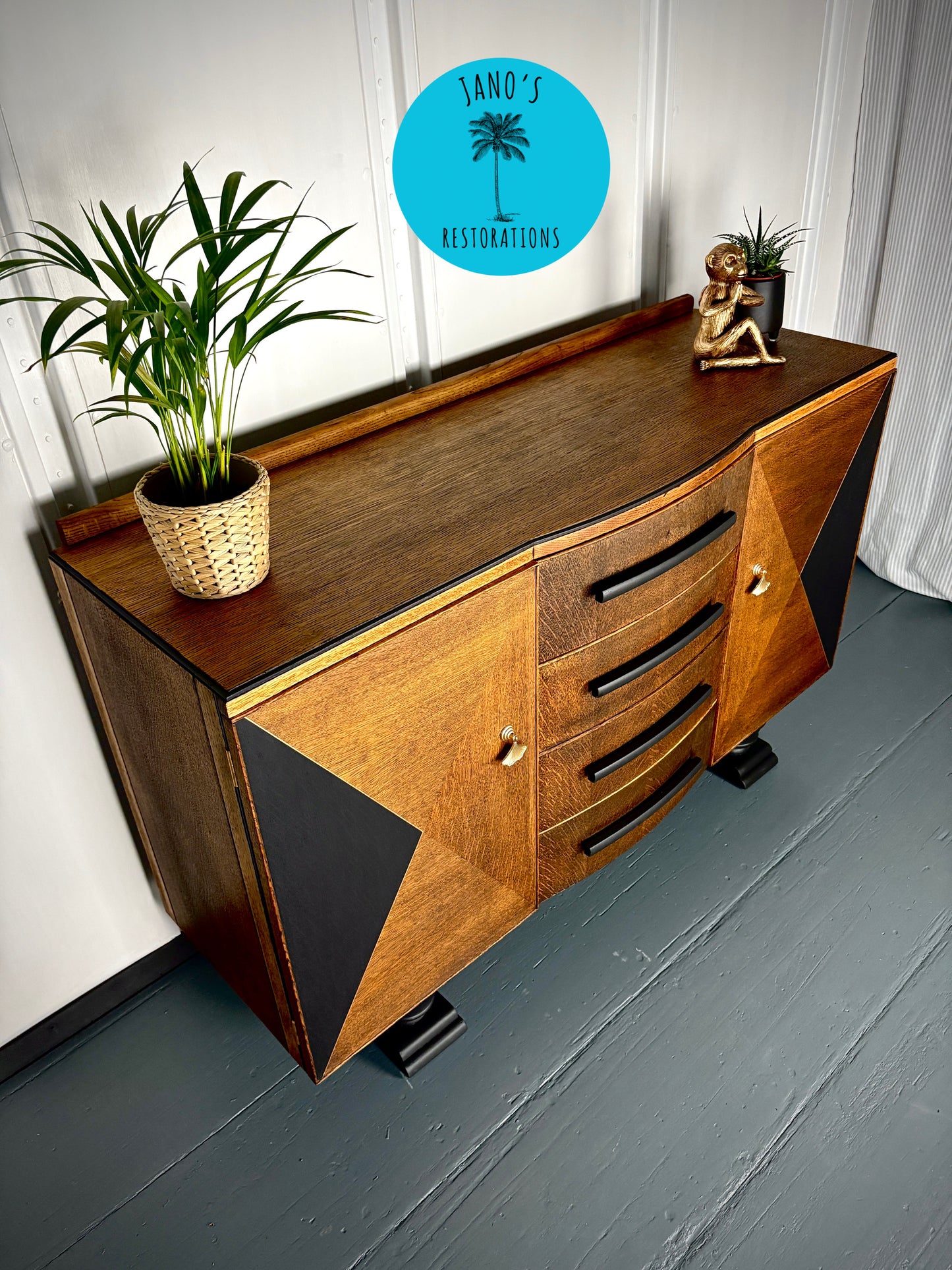 Sideboard