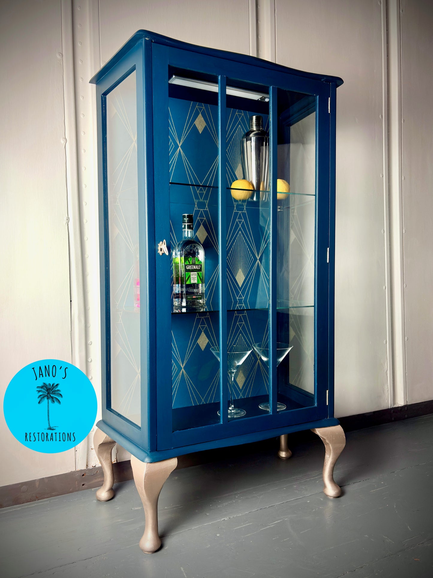 Display Cabinet