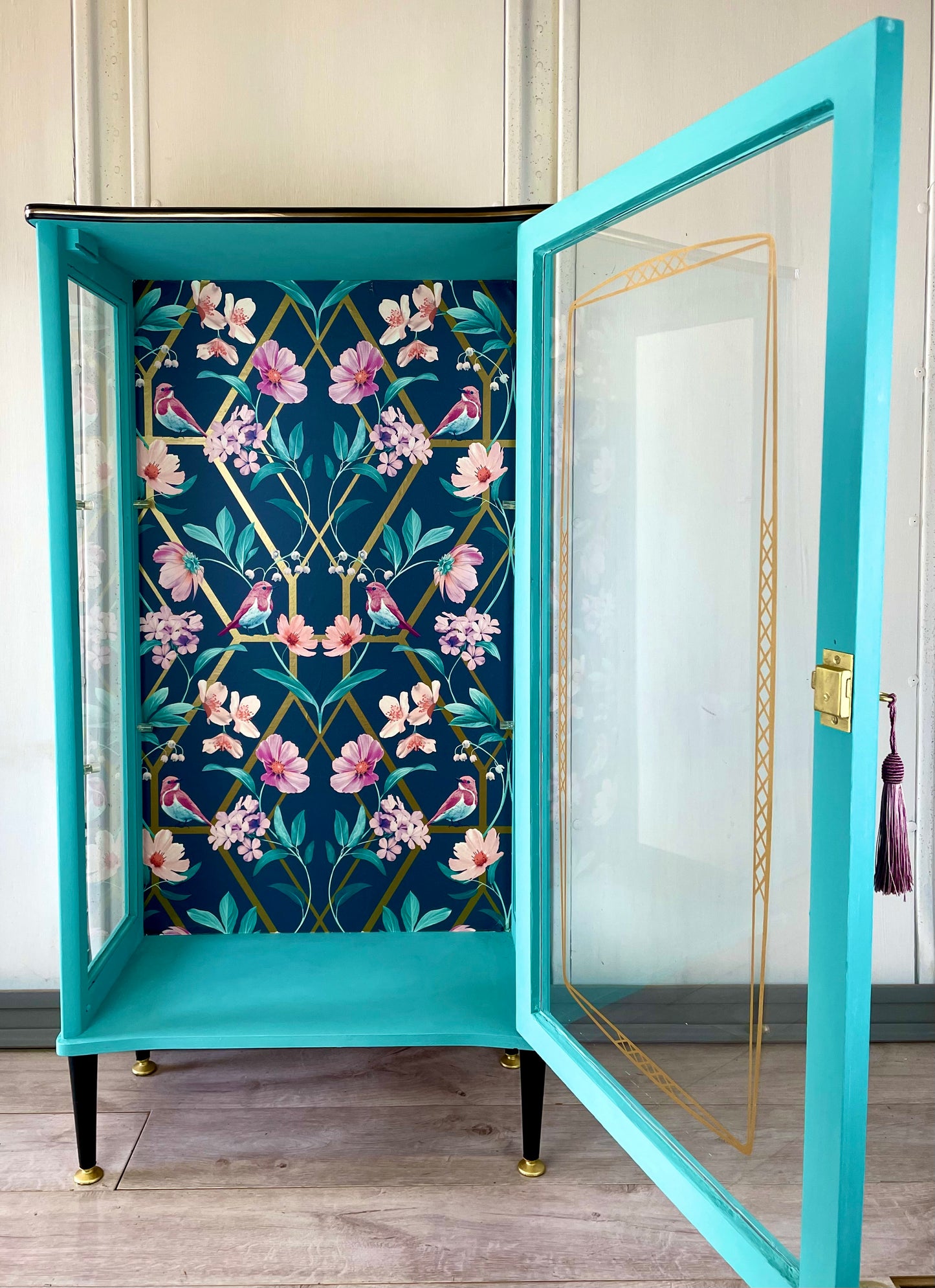 Display Cabinet