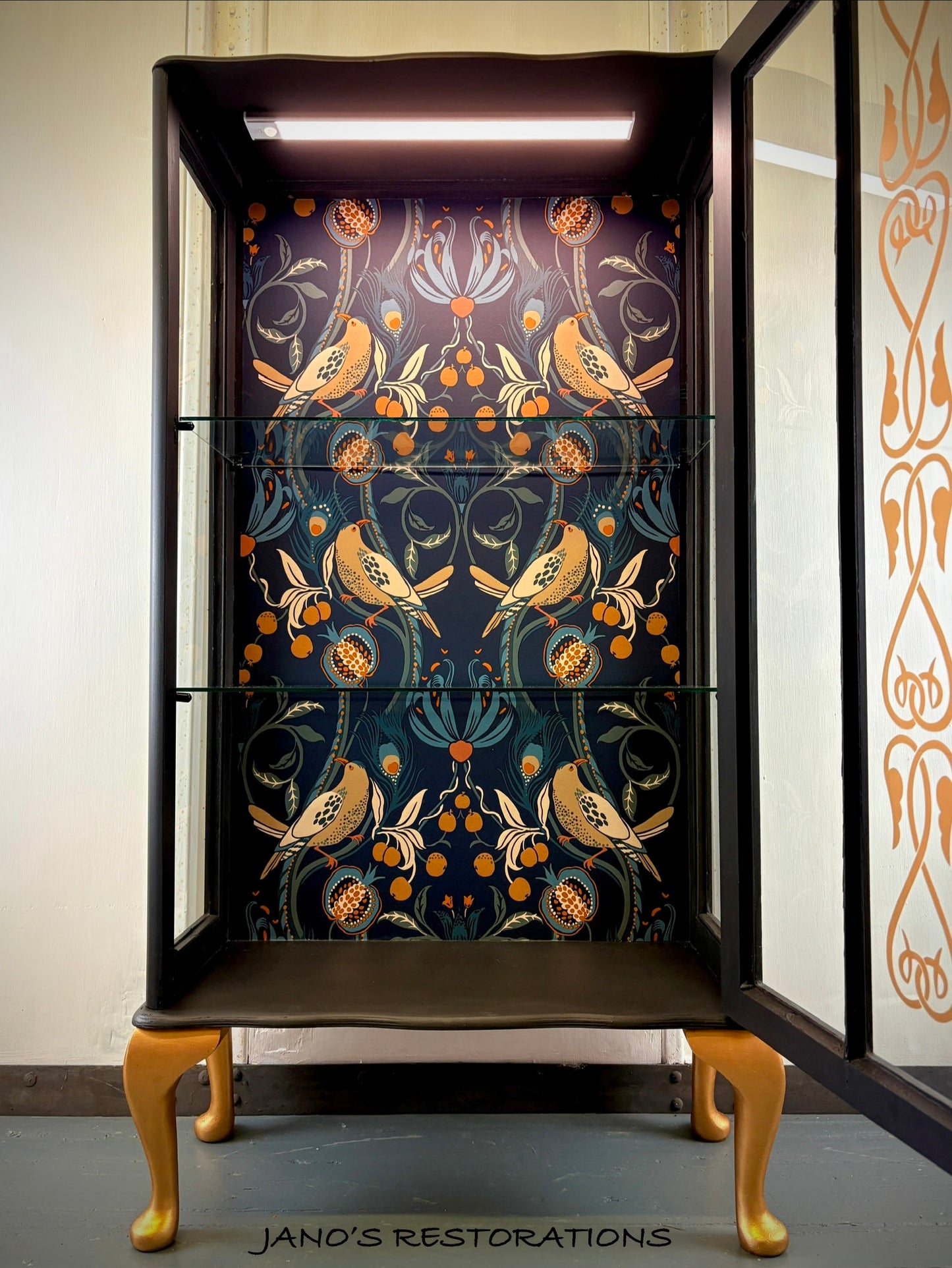Display Cabinet