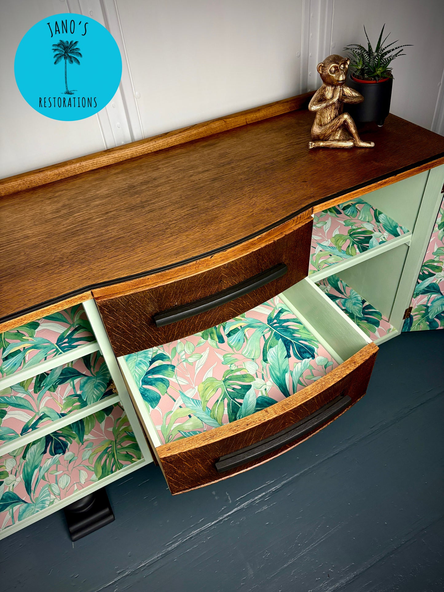 Sideboard