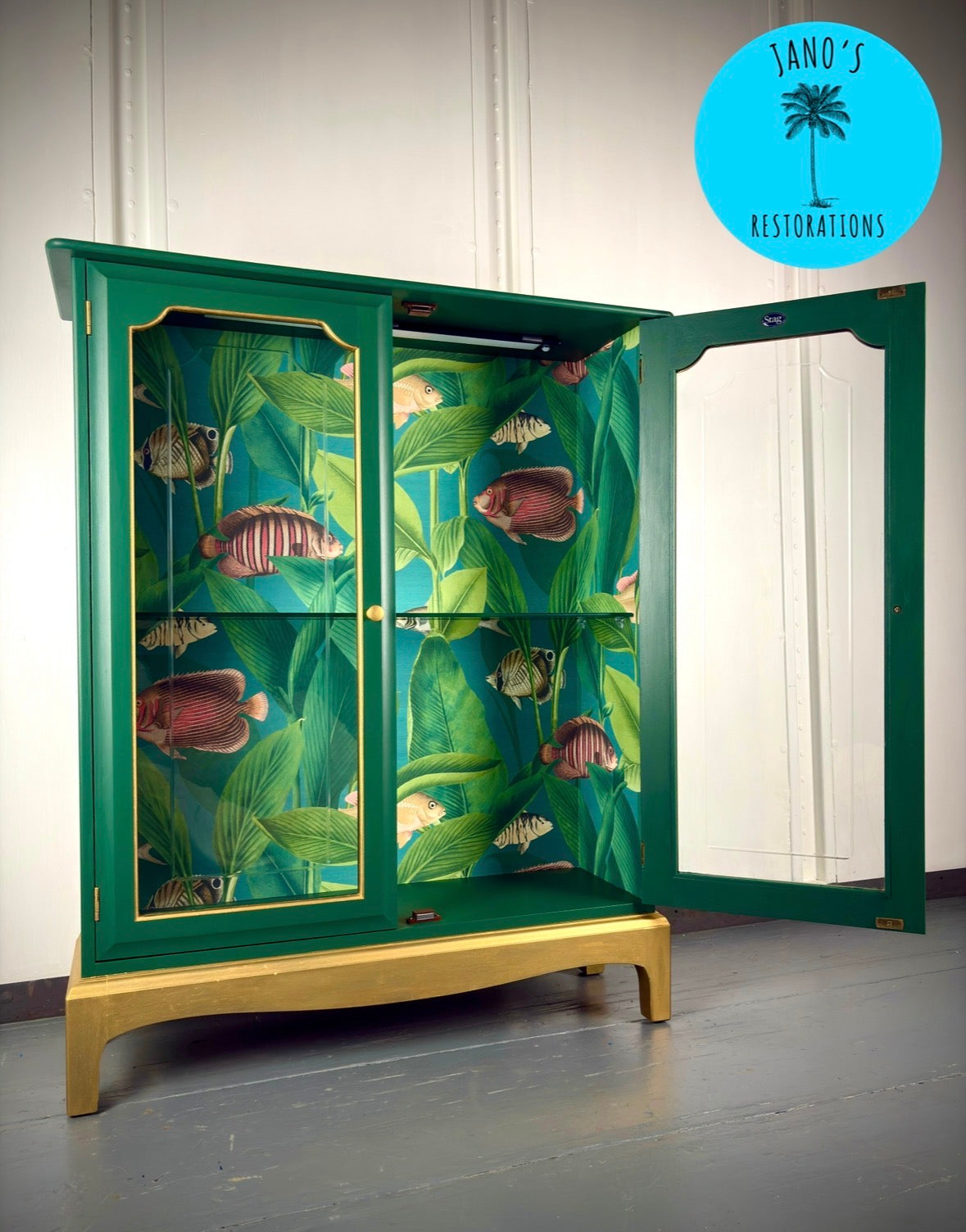 Display Cabinet