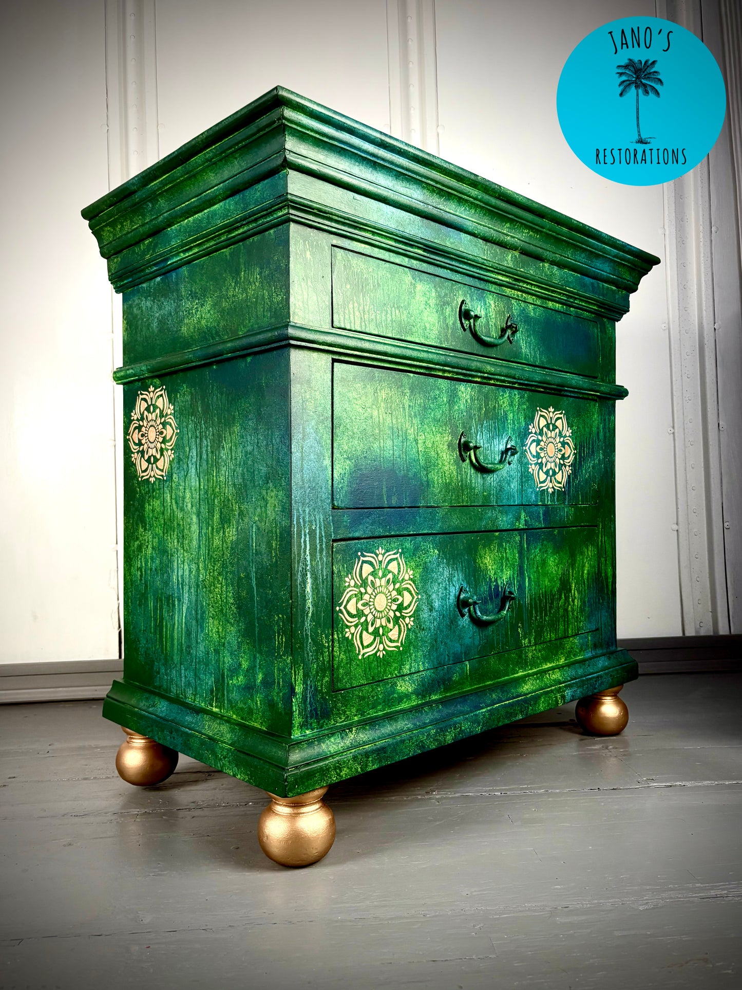 Chest of Drawers