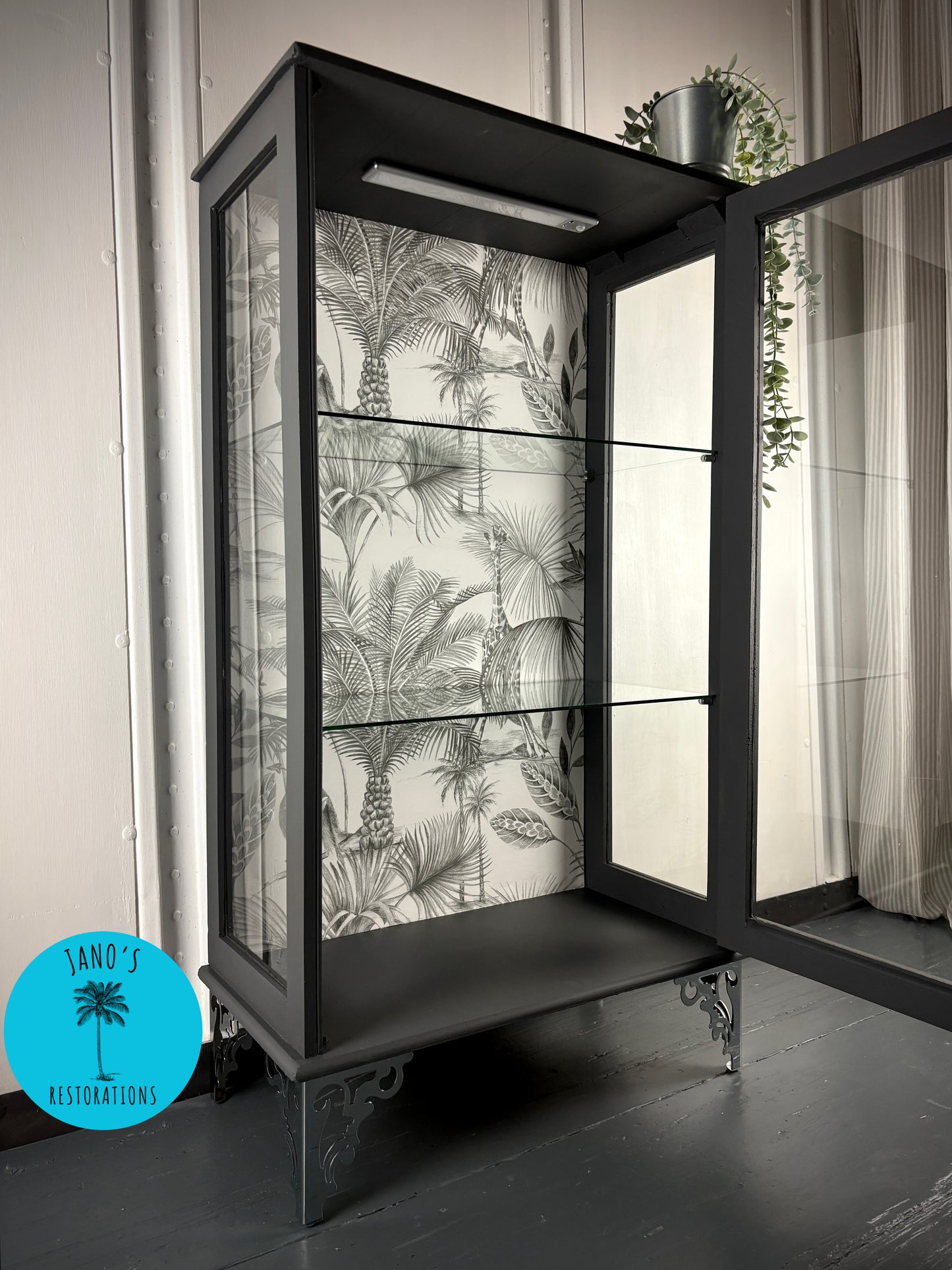 Display Cabinet