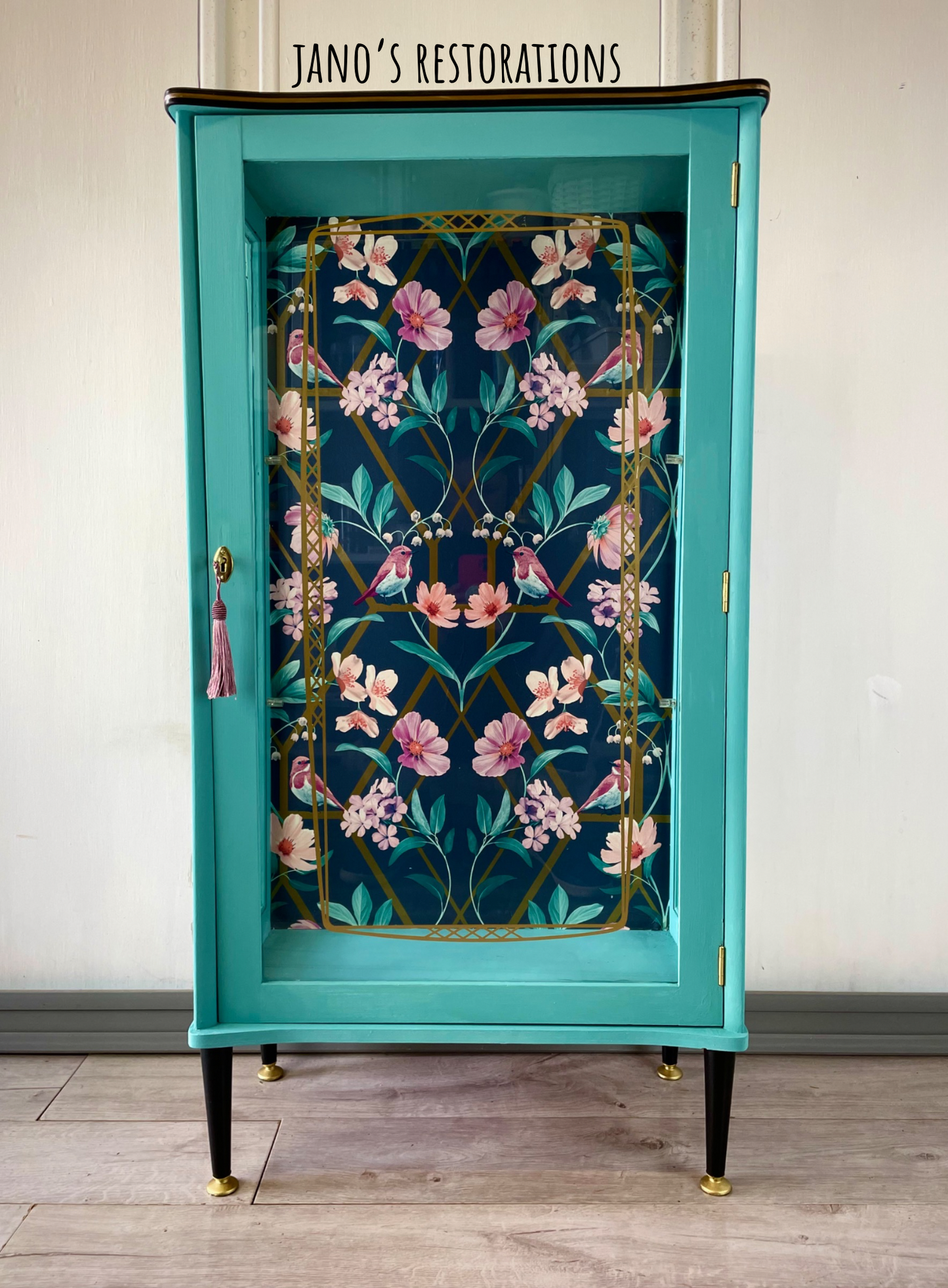 Display Cabinet