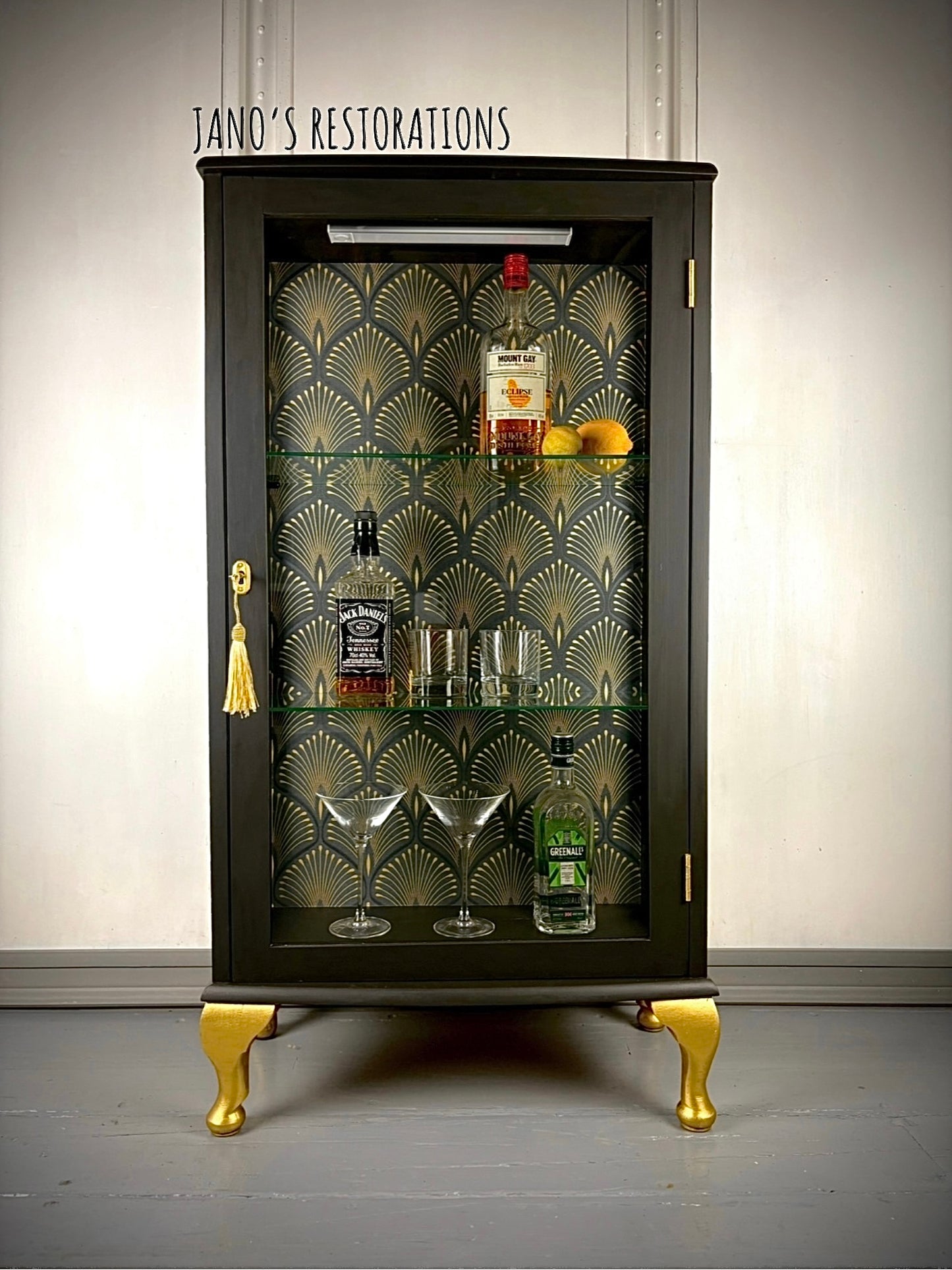 Display Cabinet