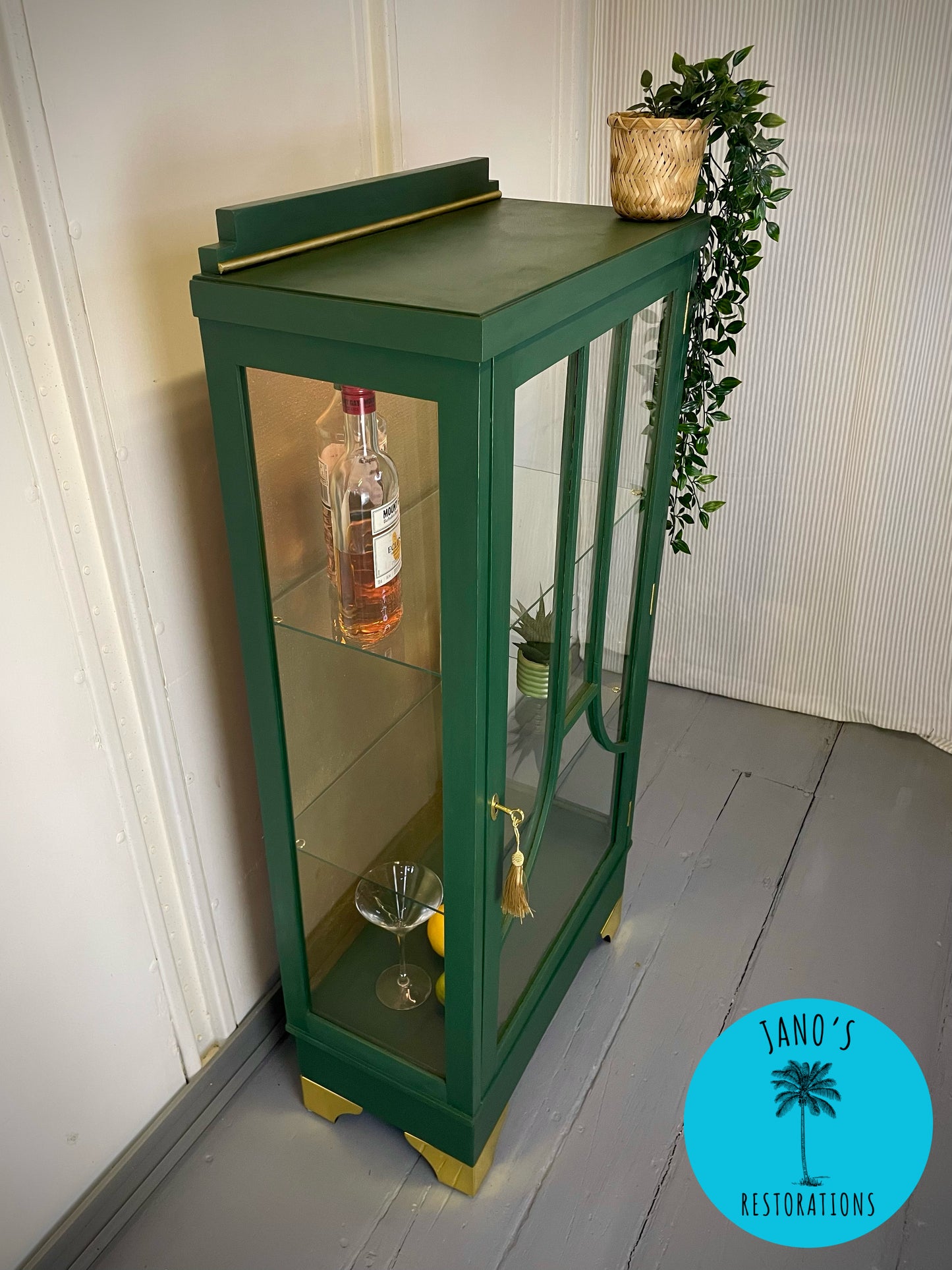 Display Cabinet