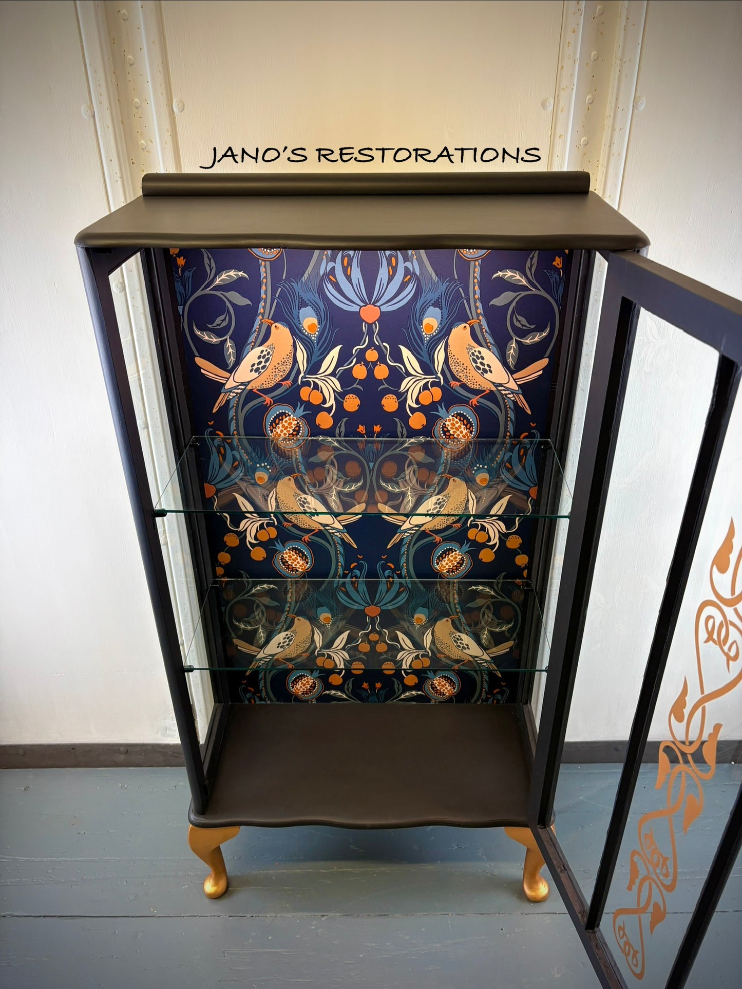 Display Cabinet