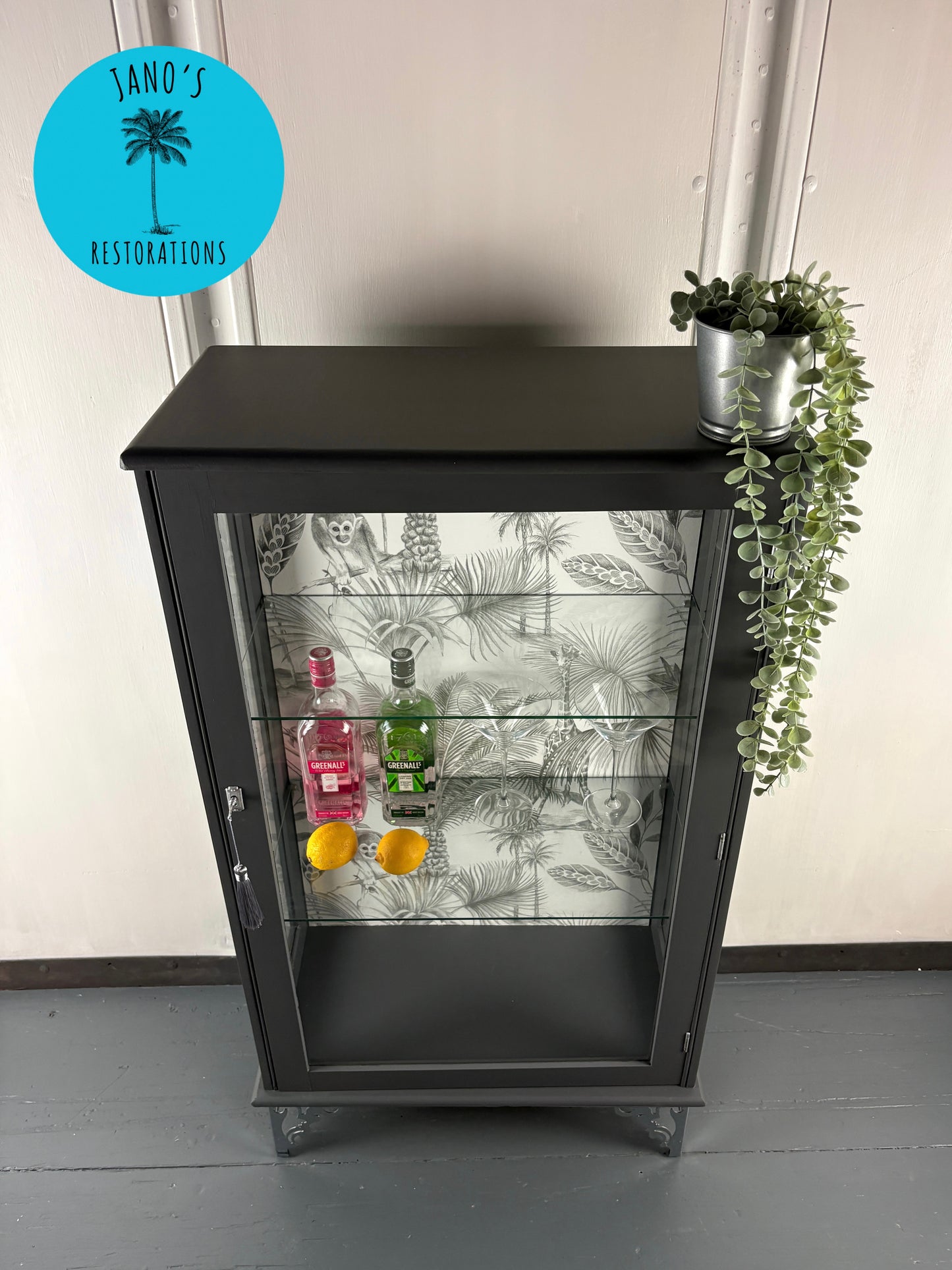 Display Cabinet