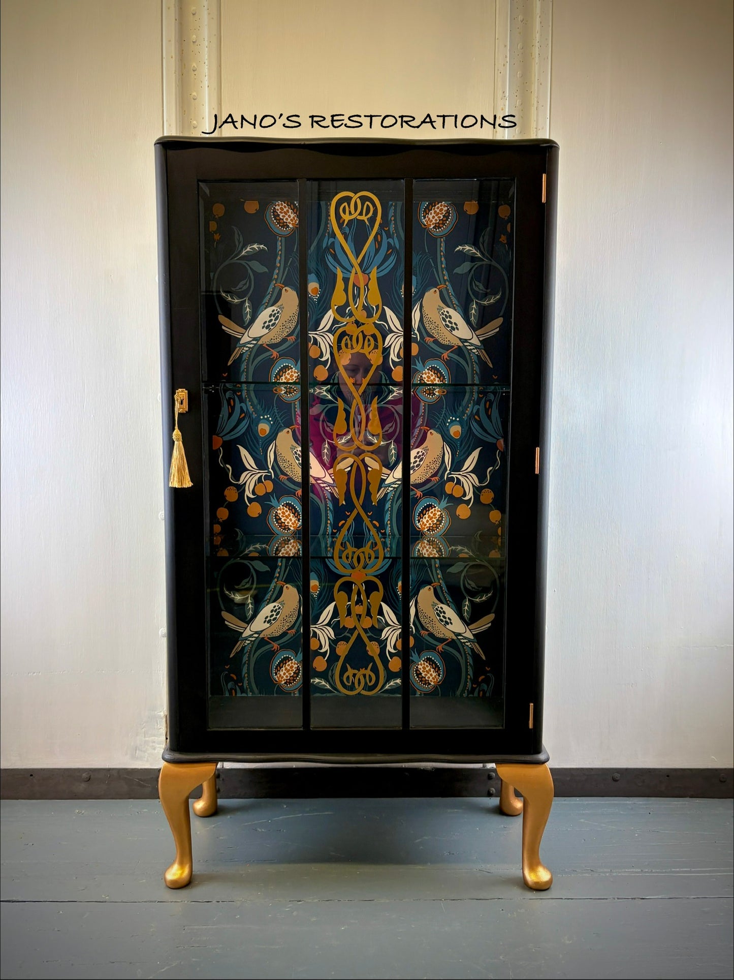 Display Cabinet