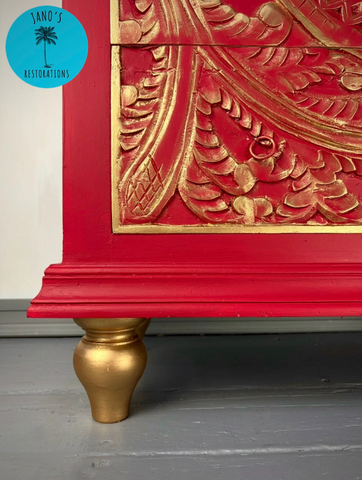 Chest of Drawers