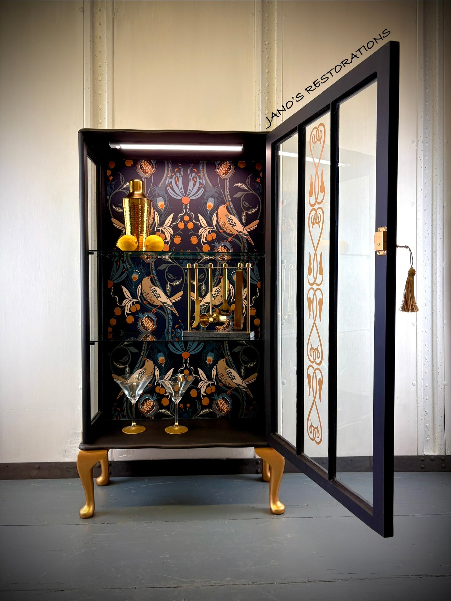 Display Cabinet