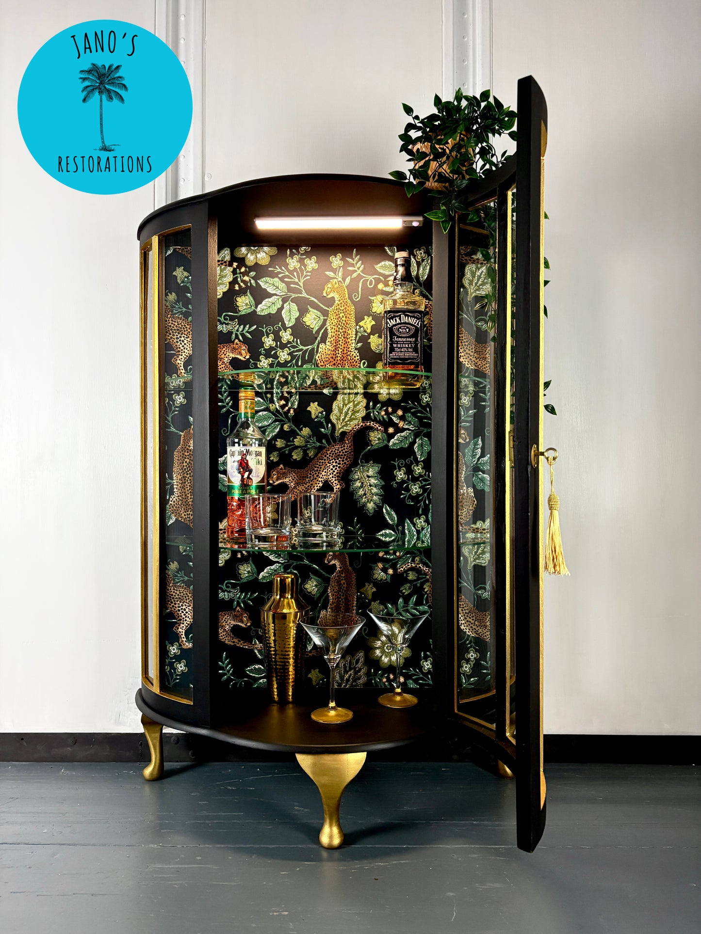Display Cabinet