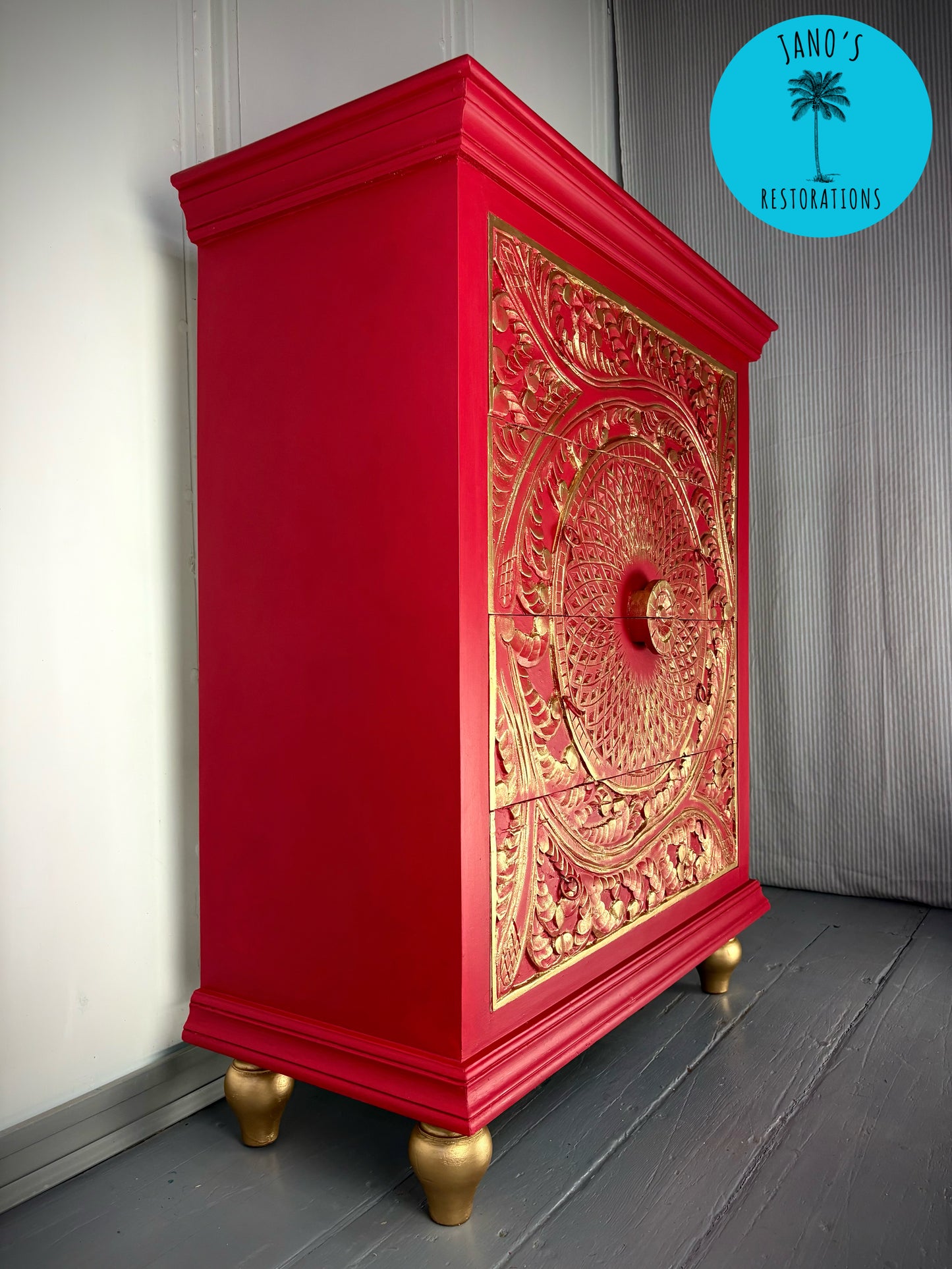 Chest of Drawers