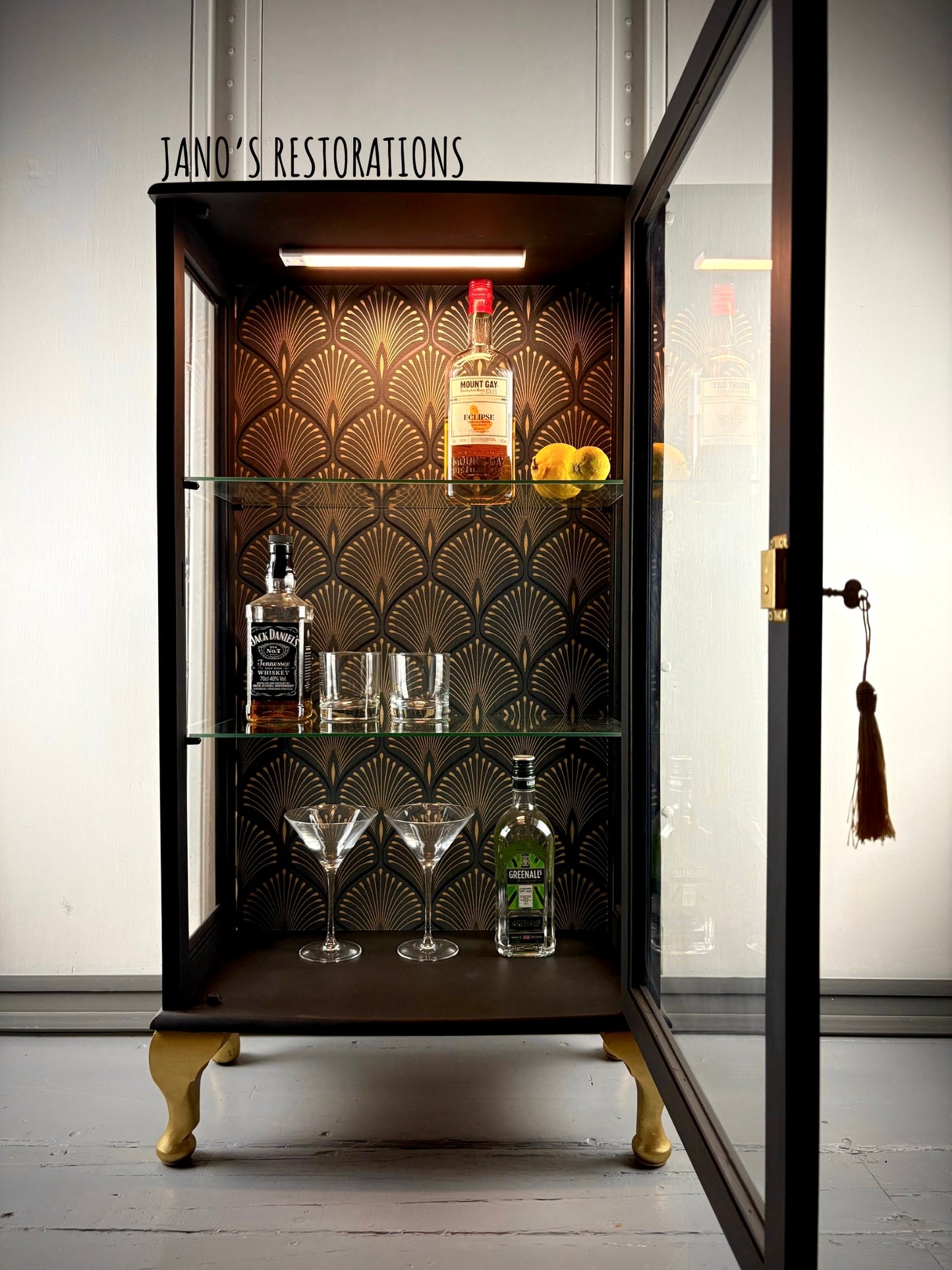 Display Cabinet