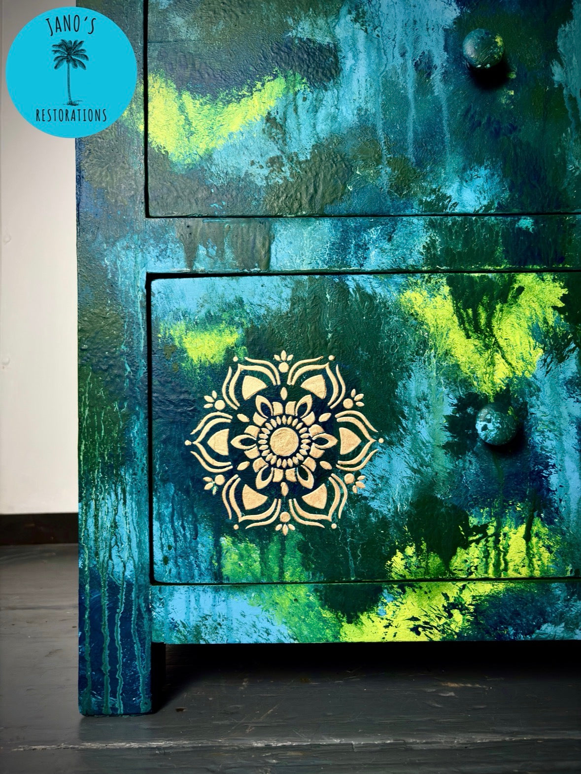 Chest of Drawers