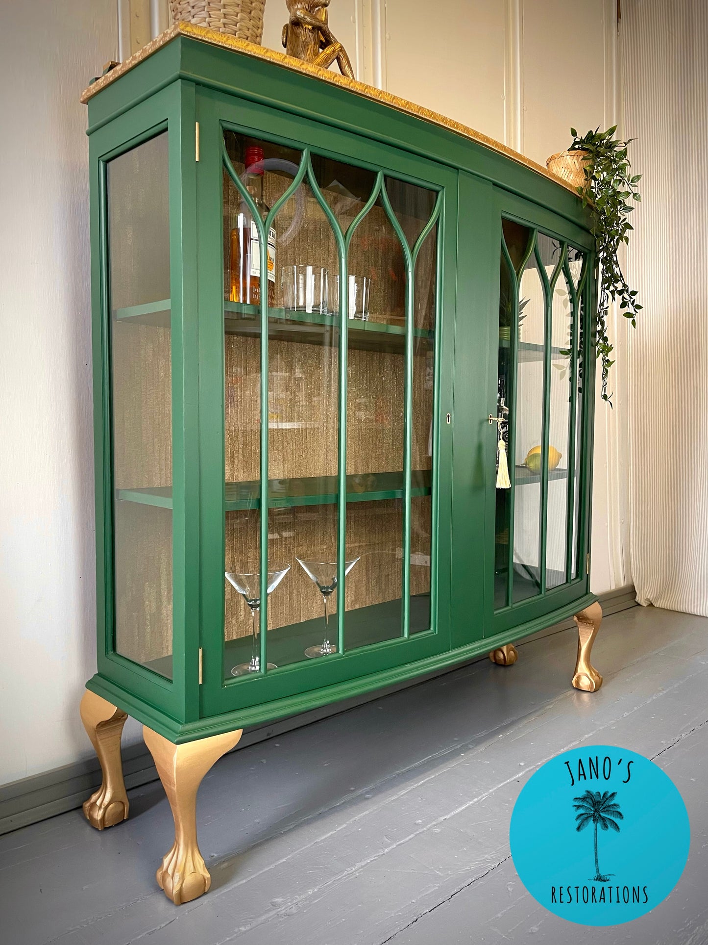 Display Cabinet